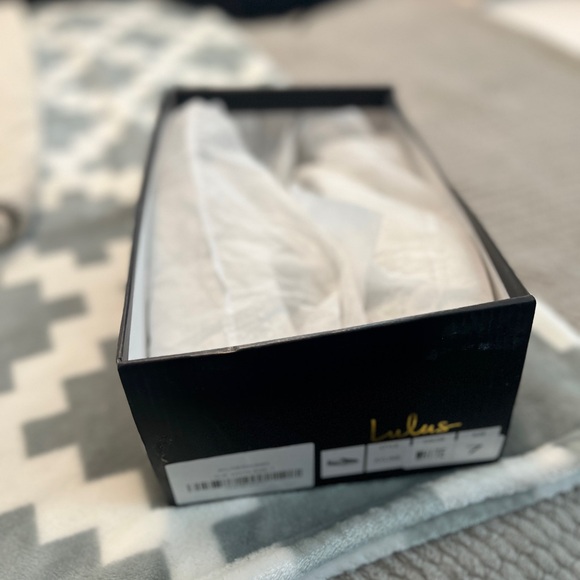 Lulus White Pearl Flatform Slip-On Sneakers - NWT - Fit like size 6.5. - Picture 6 of 8